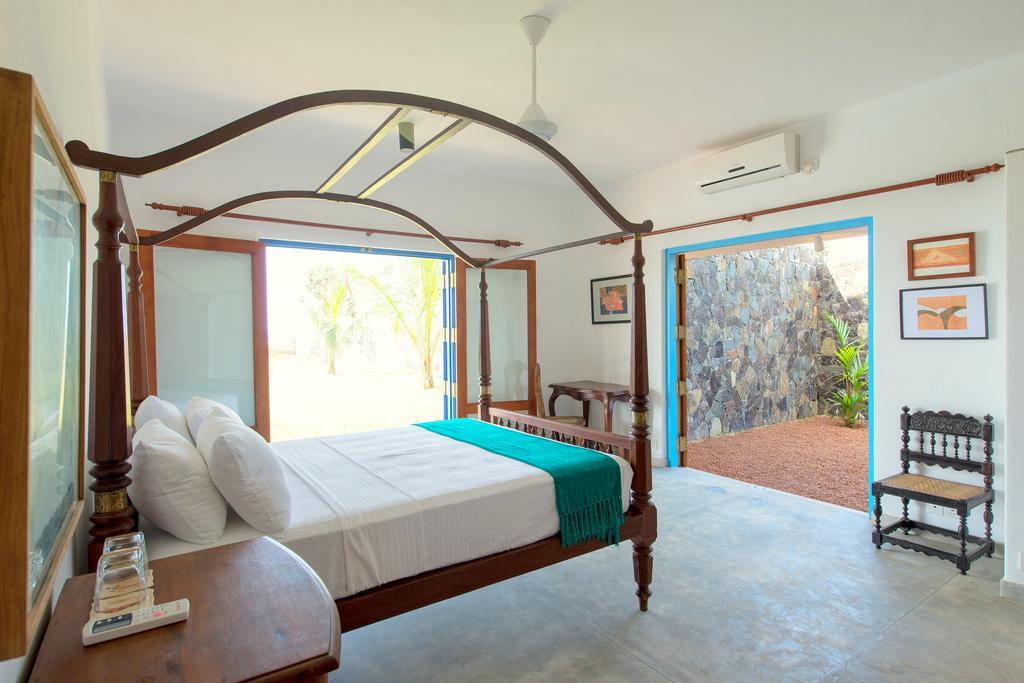 Villa Atulya At Ocean'S Edge Mirissa Extérieur photo