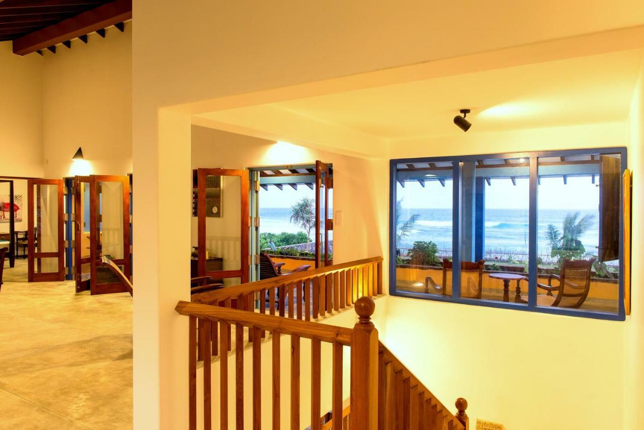 Villa Atulya At Ocean'S Edge Mirissa Extérieur photo