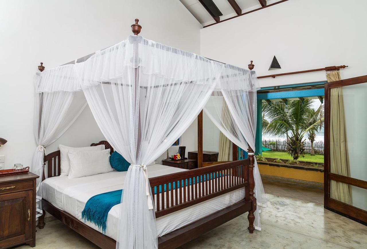 Villa Atulya At Ocean'S Edge Mirissa Extérieur photo