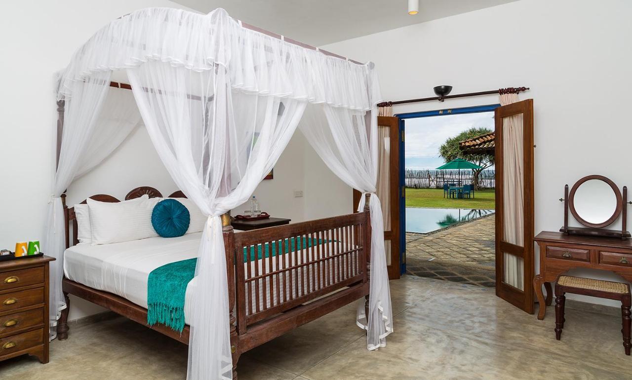 Villa Atulya At Ocean'S Edge Mirissa Extérieur photo